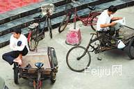 沈阳“破烂王”生意不好做，咱放寒假吧！