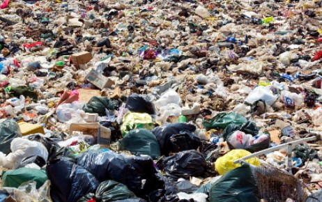 联合国环境大会聚焦全球塑料污染条约 垃圾 (3).jpg