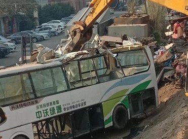 十堰集中拆解未达环保标准报废客运车辆 十堰集中拆解未达环保标准报废客运车辆